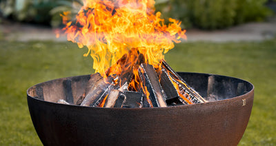 Fire in the fire bowl - how do I start a fire correctly?