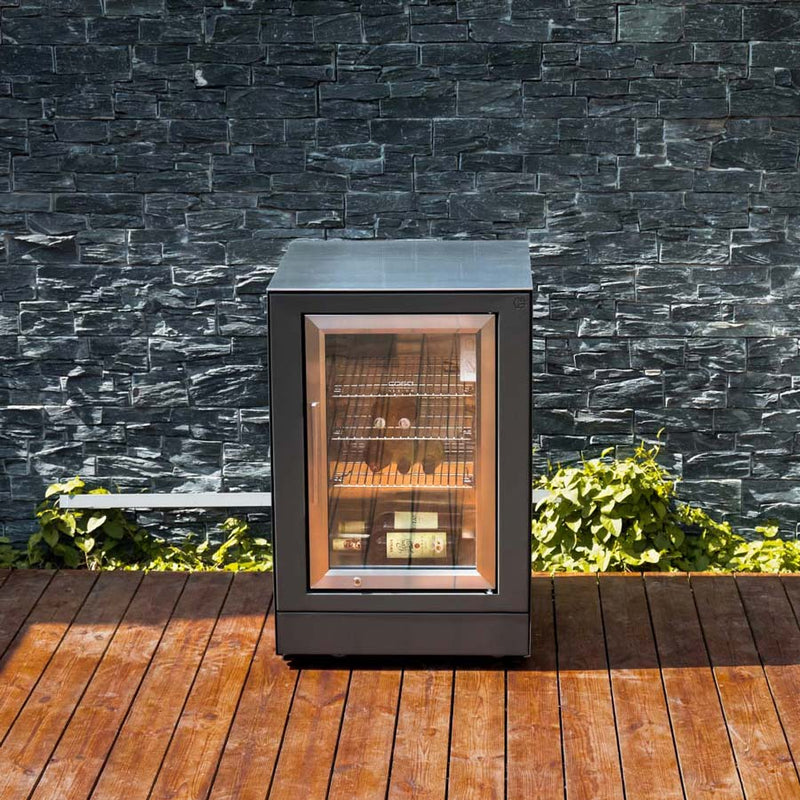 Outdoor kitchen fridge